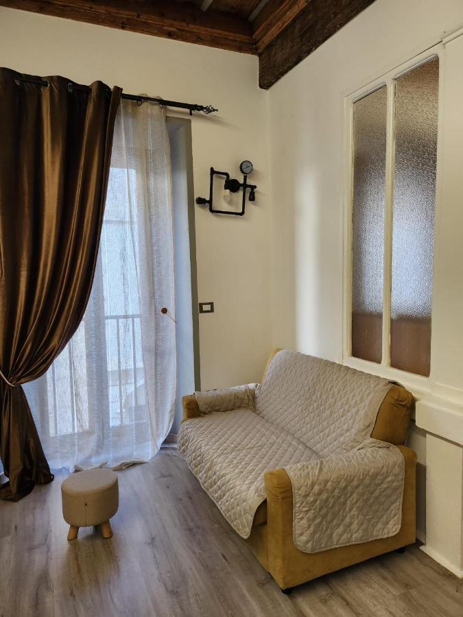 Mansarde&Suite Maison 1706 Lago Orta Borgomanero Extérieur photo