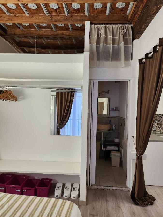 Mansarde&Suite Maison 1706 Lago Orta Borgomanero Extérieur photo