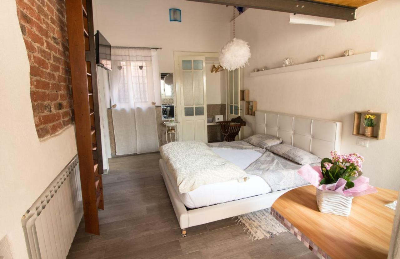 Mansarde&Suite Maison 1706 Lago Orta Borgomanero Extérieur photo
