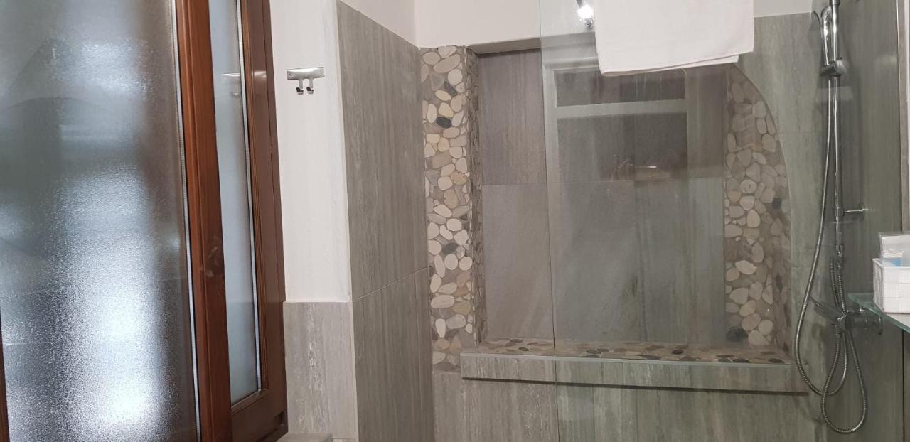 Mansarde&Suite Maison 1706 Lago Orta Borgomanero Extérieur photo