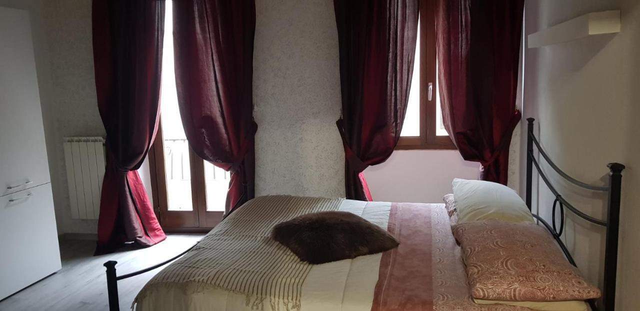 Mansarde&Suite Maison 1706 Lago Orta Borgomanero Extérieur photo
