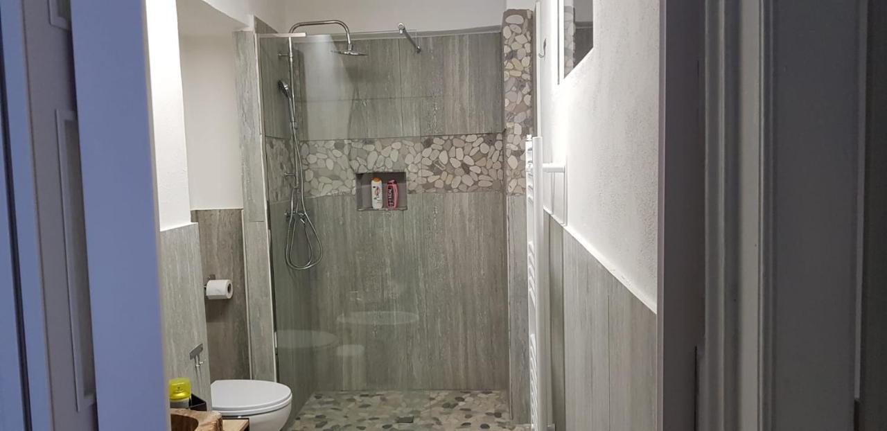 Mansarde&Suite Maison 1706 Lago Orta Borgomanero Extérieur photo